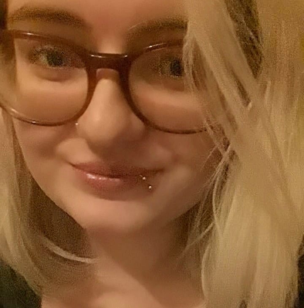 Meet your Posher, Rebecca